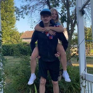 Meet your Posher, Isabelle